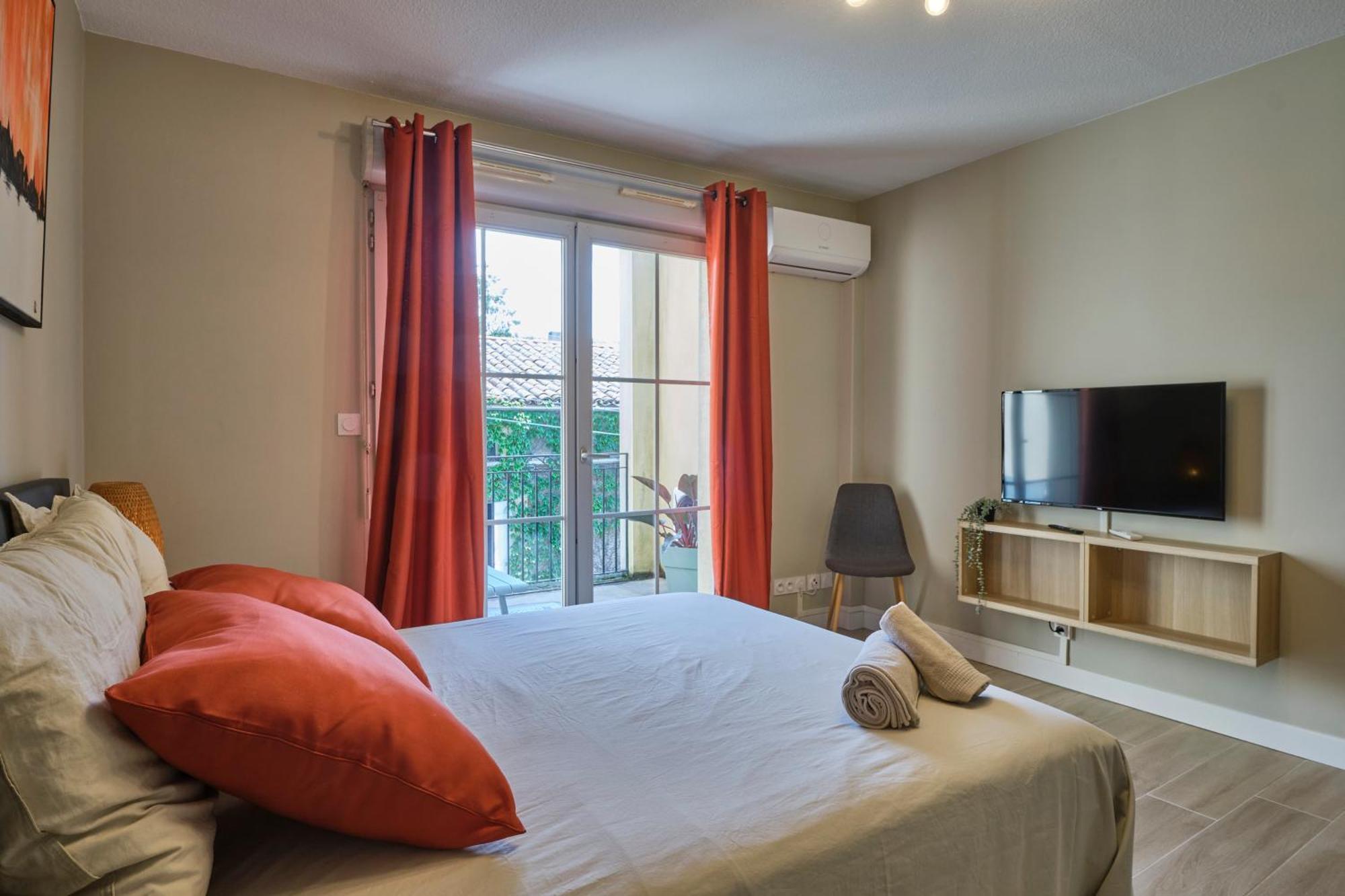 Au Celadon Parking Gratuit, Wifi, Terrasse, Piscine Carcassonne